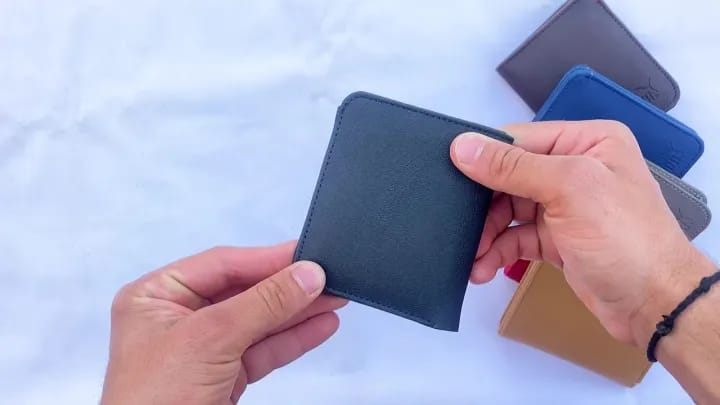 SMART WALLET FOR MALE / FEMALE